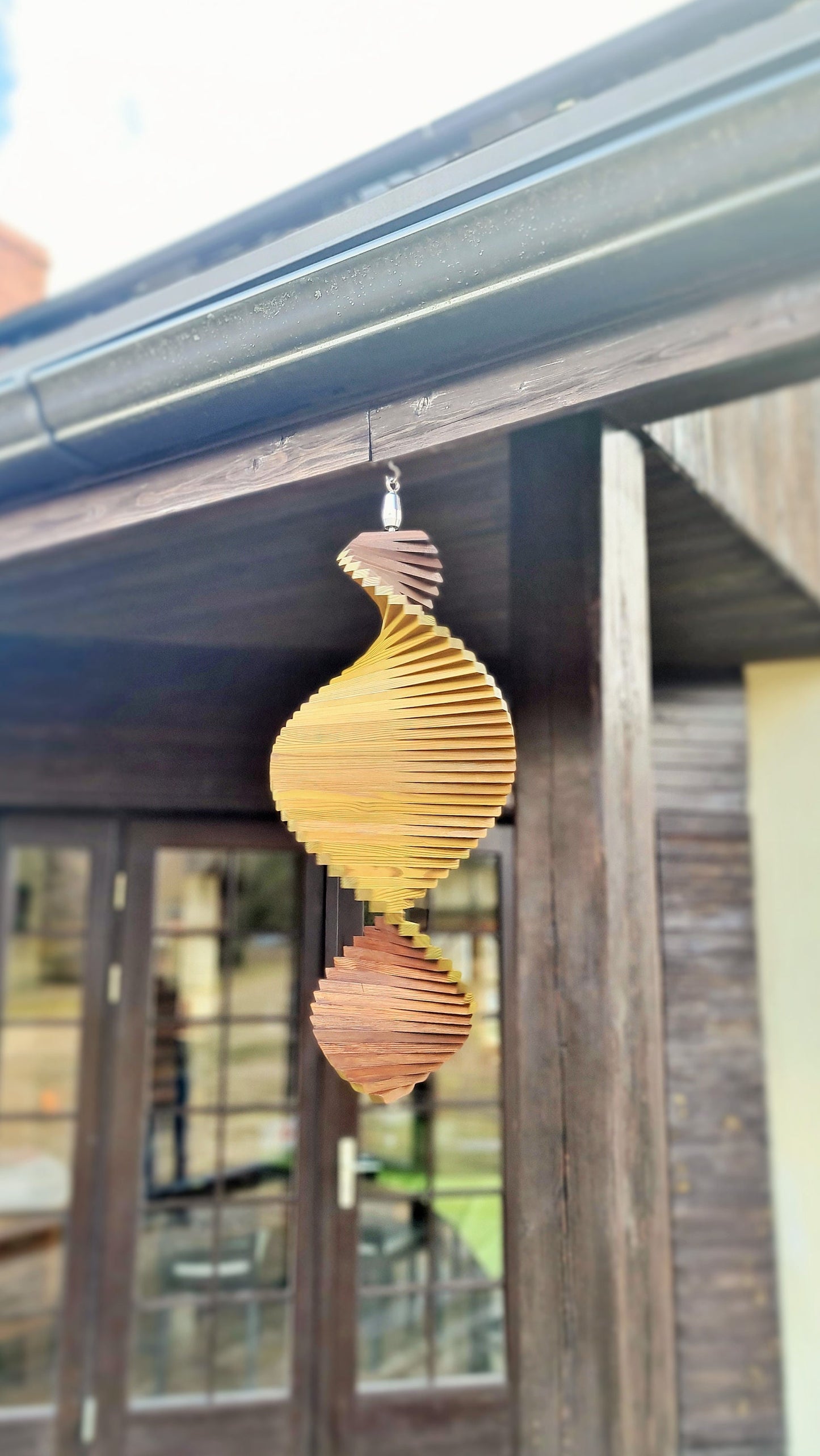 Wind Spinner Wooden Garden Decor Natural Colors Elegant Handmade Gift for Family Outside Windmill Decoration Windspinner on Deck or Terrase