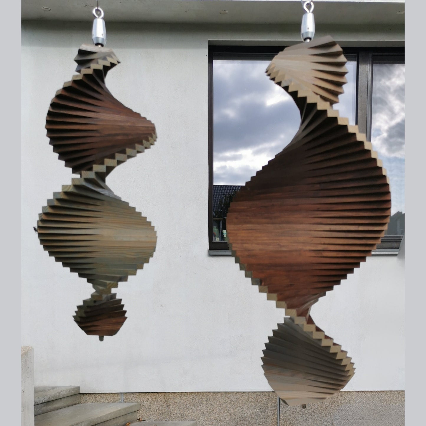 Wind spinner, Hanging Wood decor for Outdoors, Windspinner as Garden Decoration, Decor for porch or Terrace decoration, Kinetic art, 2sizes