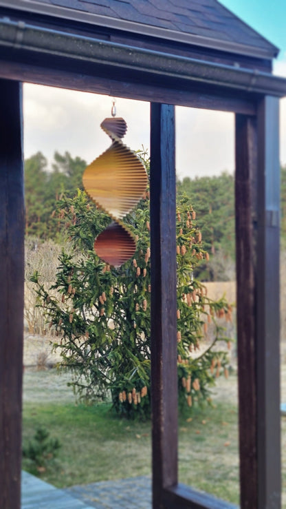 Wind Spinner Wooden Garden Decor Natural Colors Elegant Handmade Gift for Family Outside Windmill Decoration Windspinner on Deck or Terrase