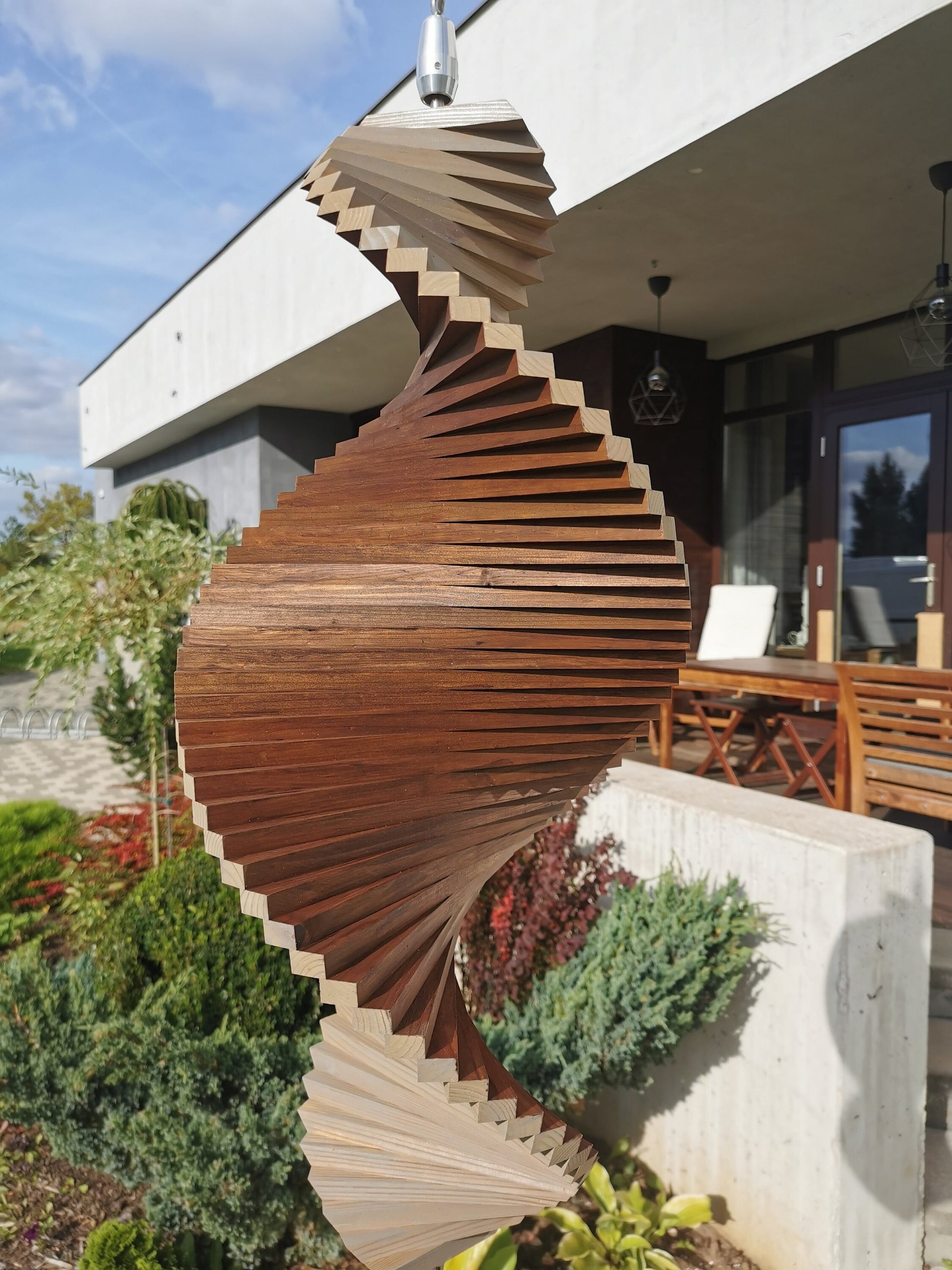 Wind spinner, Hanging Wood decor for Outdoors, Windspinner as Garden Decoration, Decor for porch or Terrace decoration, Kinetic art, 2sizes