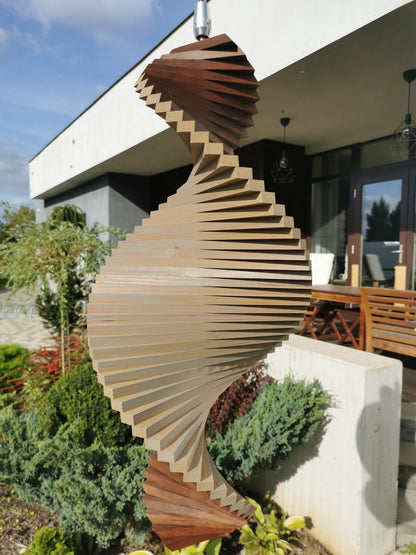 Wind spinner, Hanging Wood decor for Outdoors, Windspinner as Garden Decoration, Decor for porch or Terrace decoration, Kinetic art, 2sizes